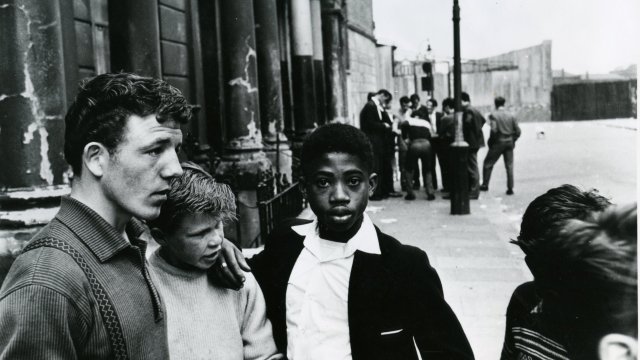 Article thumbnail: Men and Boys, Southam Street, London 1959 by Roger Mayne (Photo: Roger Mayne Archive / Mary Evans Picture Library)