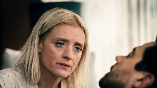 Article thumbnail: Dr Susannah Newman (Anne-Marie Duff) meets a mysterious new client Jon (Dominic Cooper)