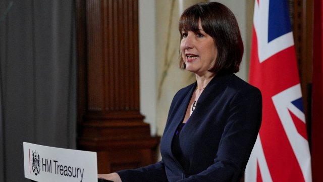 FILE PHOTO: Chancellor of the Exchequer Rachel Reeves gives a speech at the Treasury in London, Britain, to an audience of leading business figures and senior stakeholders, announcing the first steps the new Government will be taking to deliver economic growth. Picture date: Monday, July 8, 2024. Jonathan Brady/Pool via REUTERS//File Photo